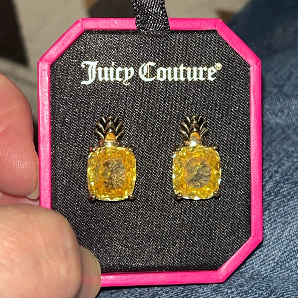 NEW Juicy Couture Pineapple Earrings - Picture 3 of 7
